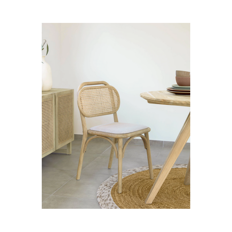 Sillas en stock Alma con patas y asiento de madera roble natural, diseño  moderno